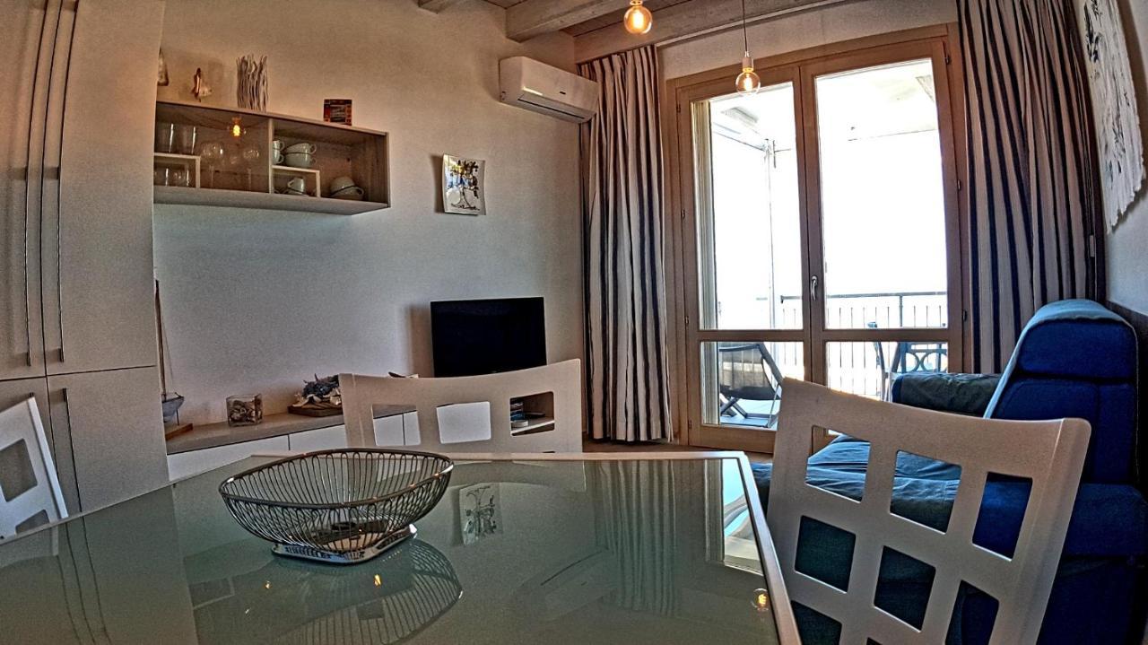 Asinaro Residence - Fronte Mare カラベルナルド エクステリア 写真