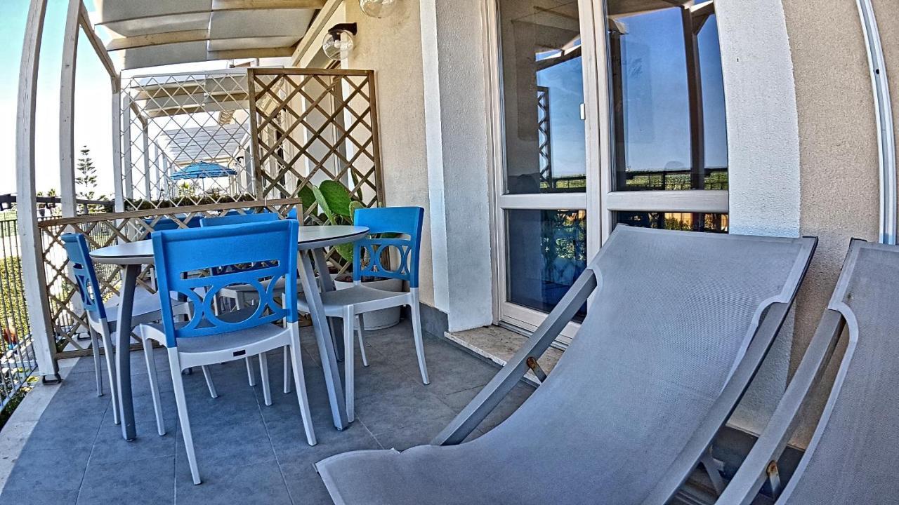 Asinaro Residence - Fronte Mare カラベルナルド エクステリア 写真