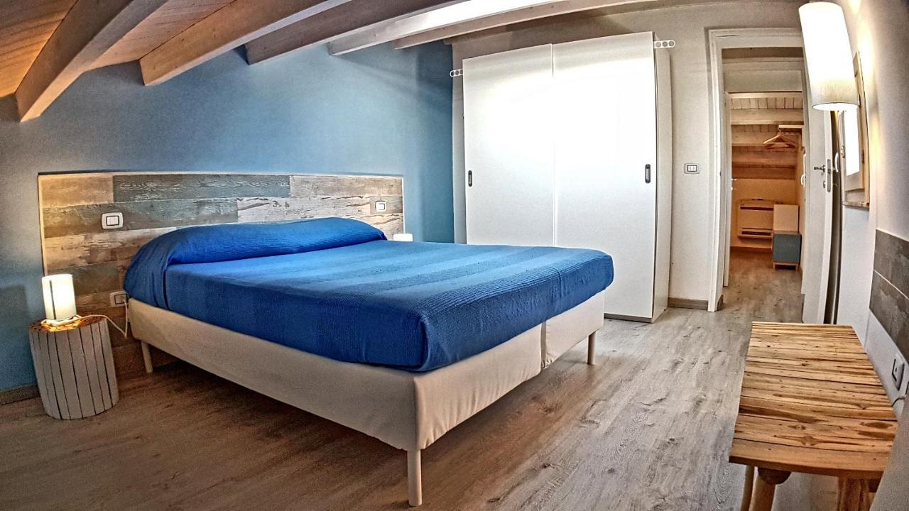 Asinaro Residence - Fronte Mare カラベルナルド エクステリア 写真