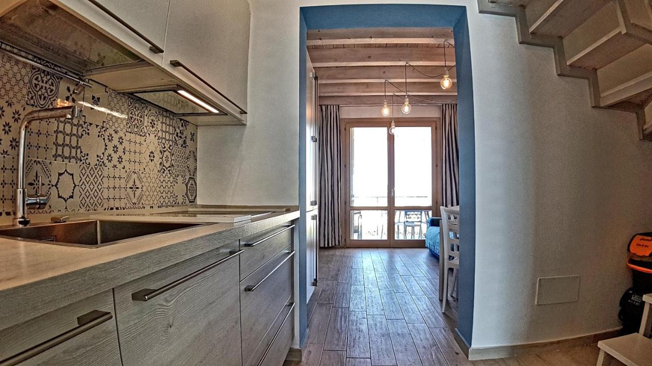 Asinaro Residence - Fronte Mare カラベルナルド エクステリア 写真